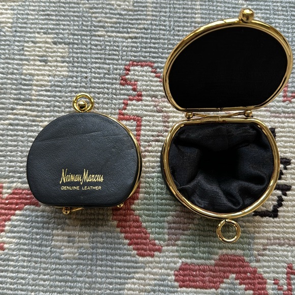 Newman Marcus leather change purses - Picture 2 of 3